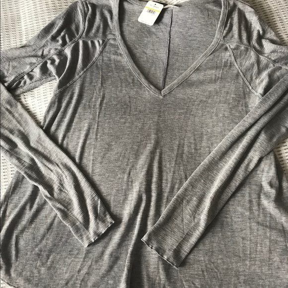 🚨SOLD🚨Free People Rock the Boat Grey Tee - NWT - Picture 3 of 4